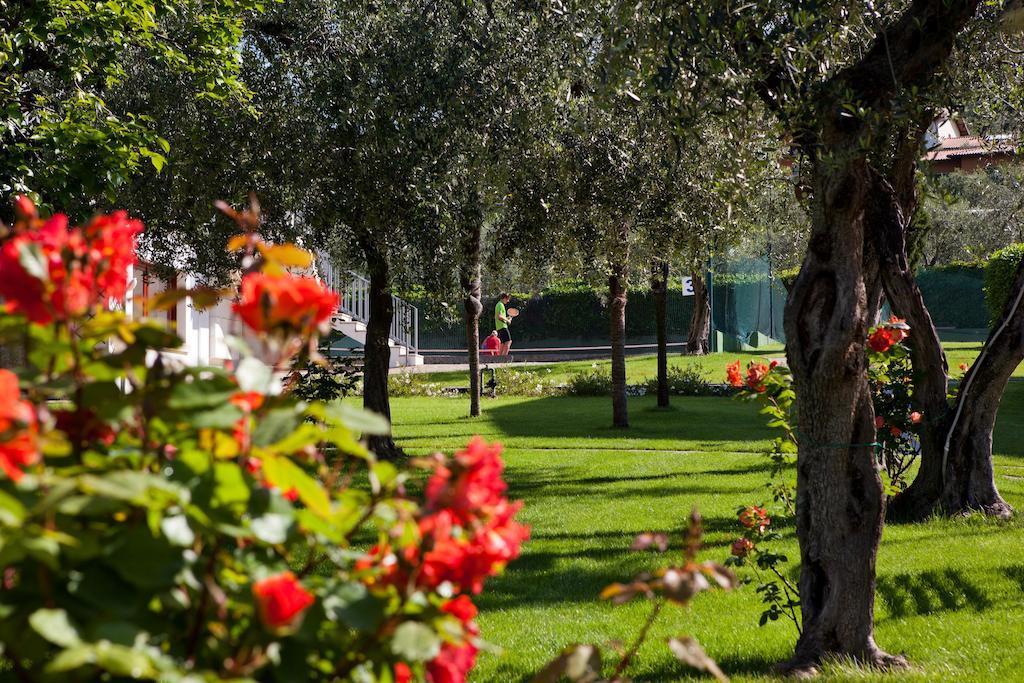 Club Hotel Olivi - Tennis Center Malcesine Exterior foto
