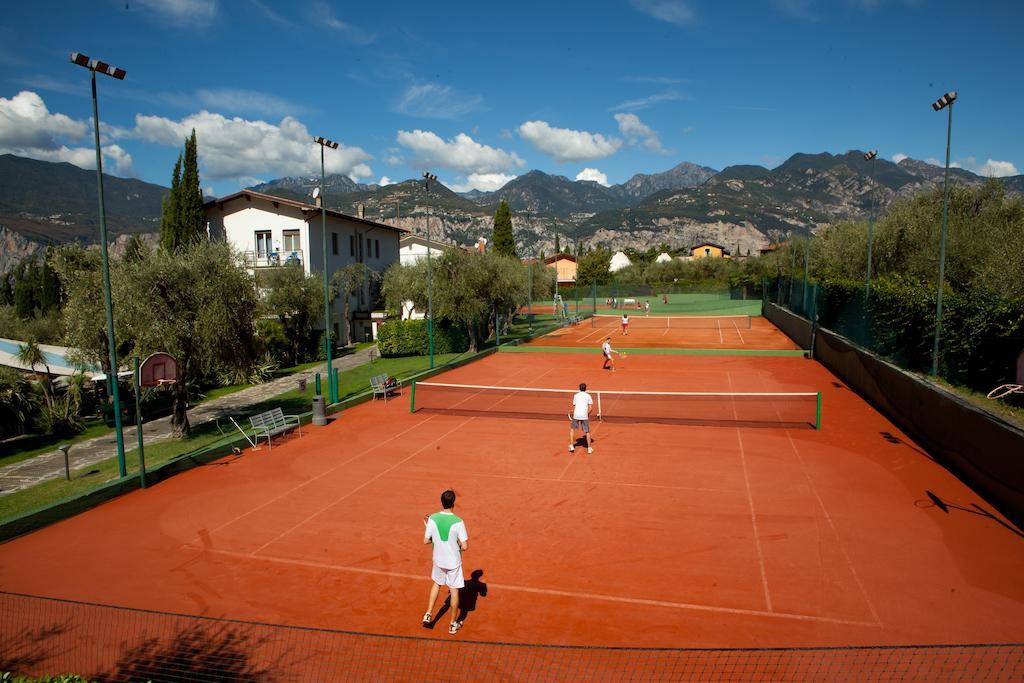 Club Hotel Olivi - Tennis Center Malcesine Exterior foto